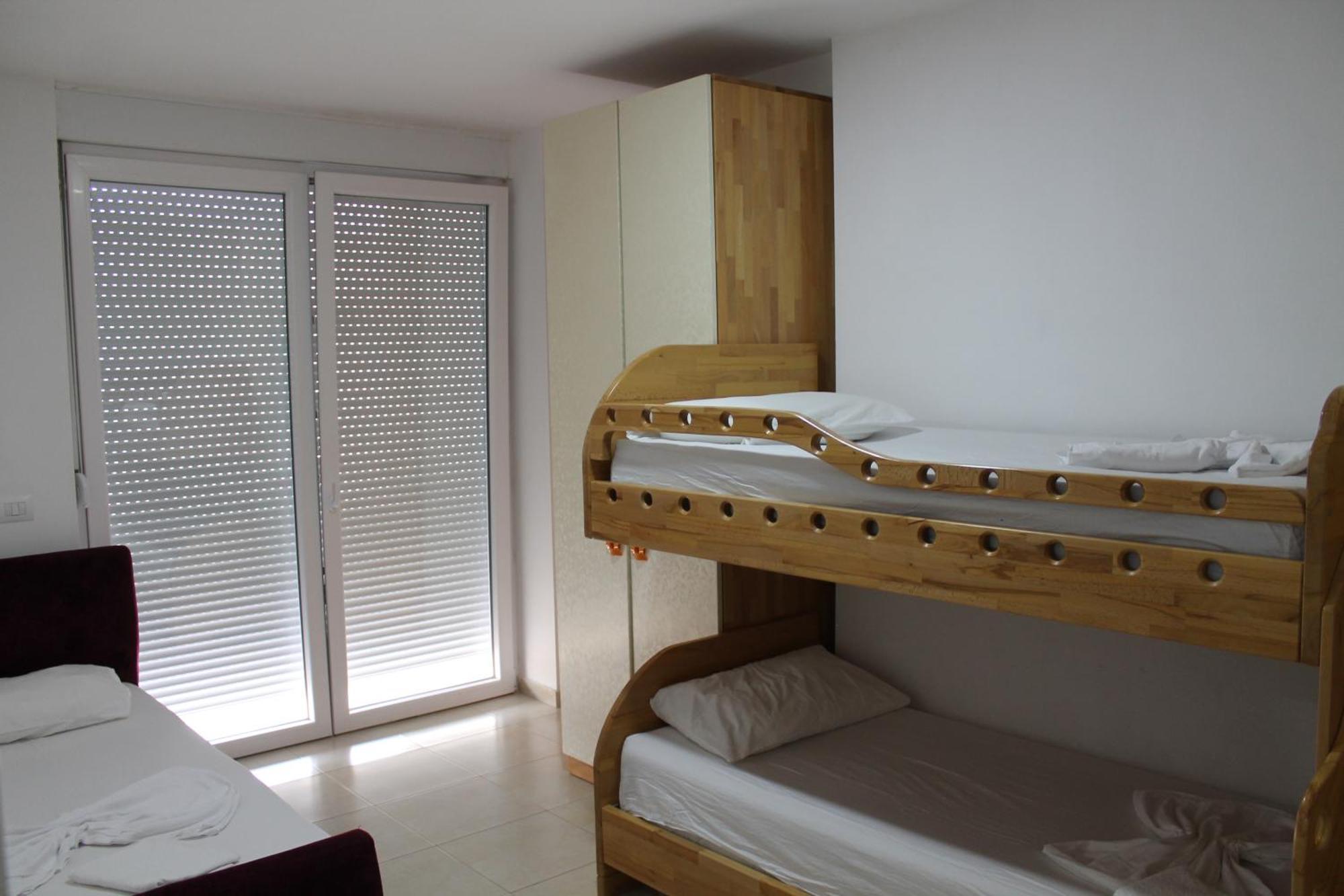 Blue Apartments & Hotel Shengjin Ngoại thất bức ảnh